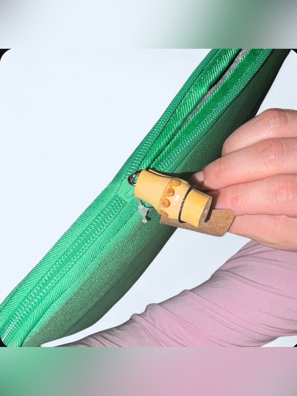 NWT Boutique Green & Cream Canvas Laptop Sleeve / Computer Case - Picture 3 of 5